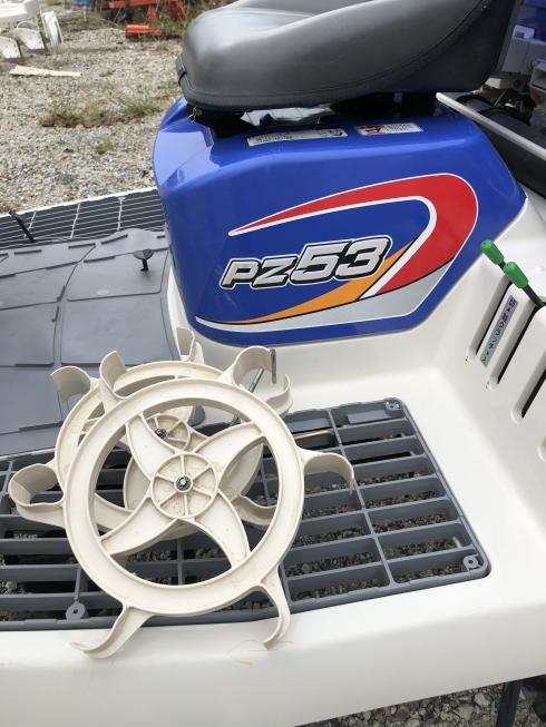 田植機 PZ53.HVRLF 写真３