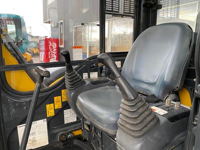 バックホー PC30MR 写真２