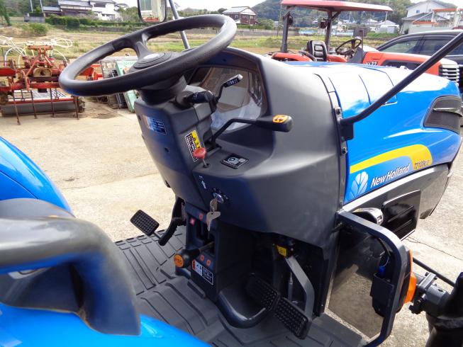 トラクター T2100KLⅡ 写真７