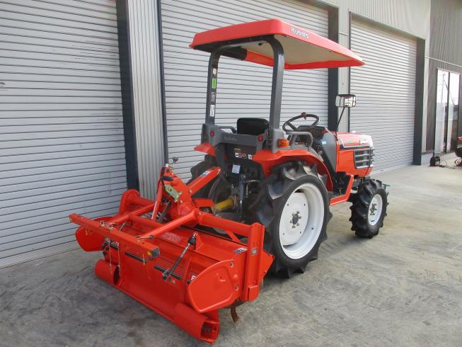 トラクター GB20-BSMA 写真３