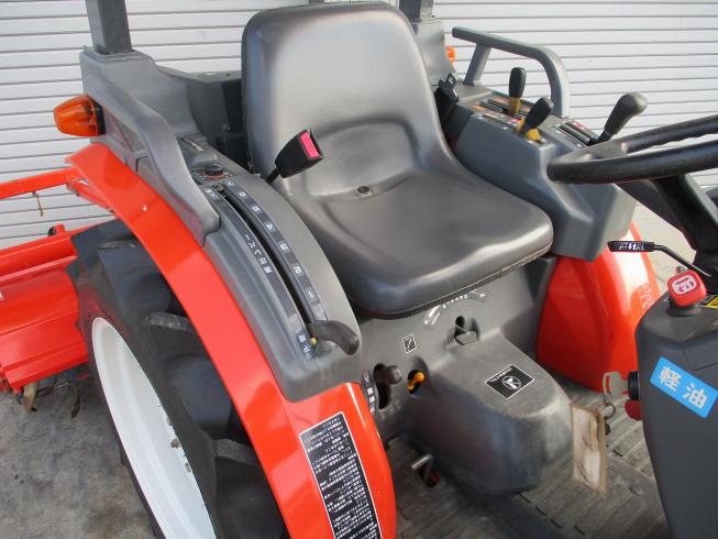 トラクター GB20-BSMA 写真５