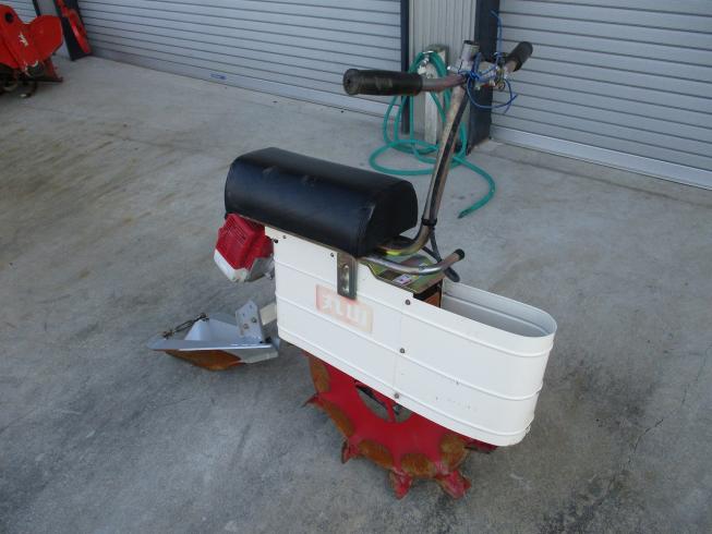 乗用溝切り機 MKF-A430  写真７