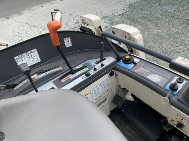 コンバイン HVG 218GZKWC 写真４