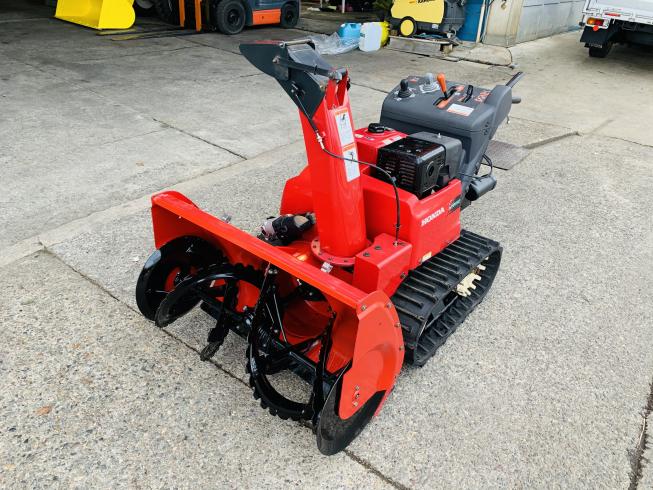 除雪機 HSM1390i 写真２