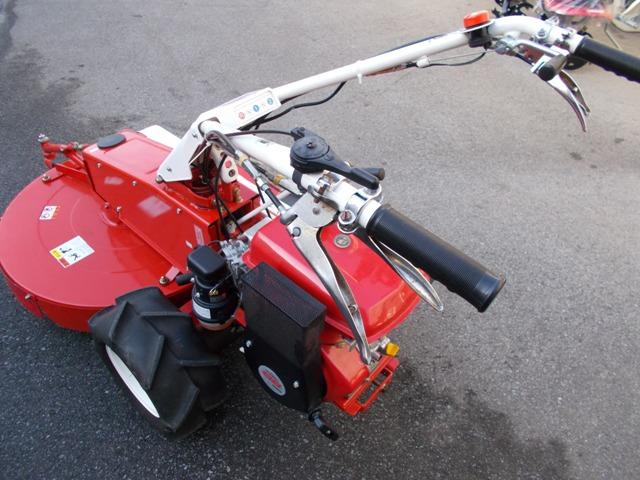 草刈機 AM80/E8 写真３