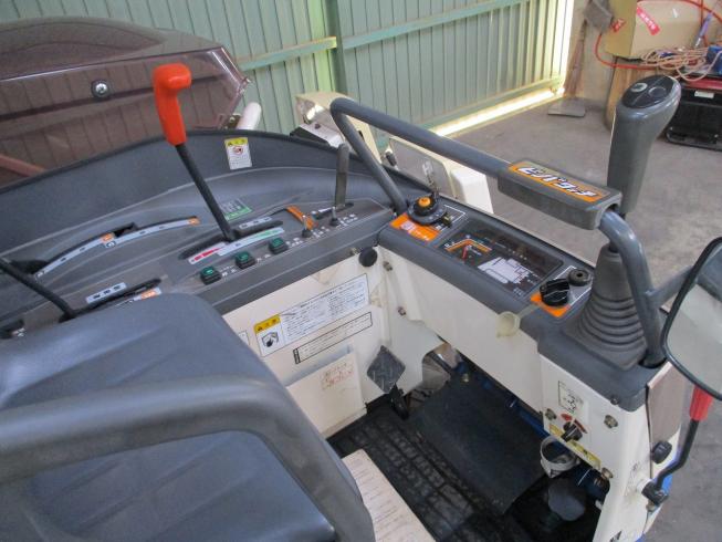 コンバイン HV218G-AWC 写真７