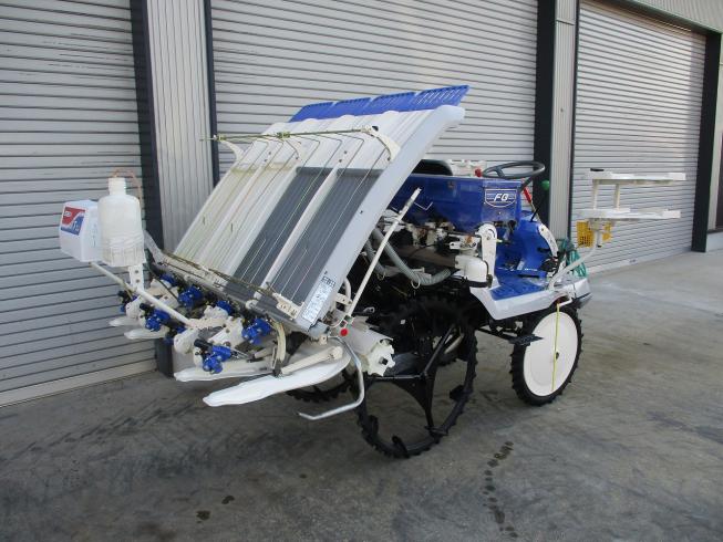 田植機 PQZ4-DULF 写真４