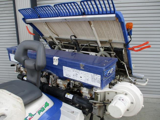 田植機 PQ4DF 写真４