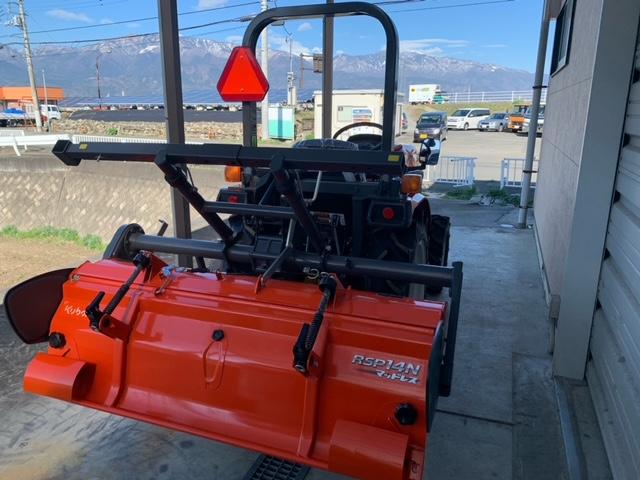 トラクター NB19MA 写真３