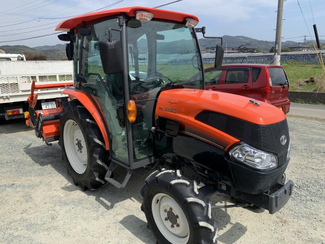 トラクター KL3150キャビン 写真４
