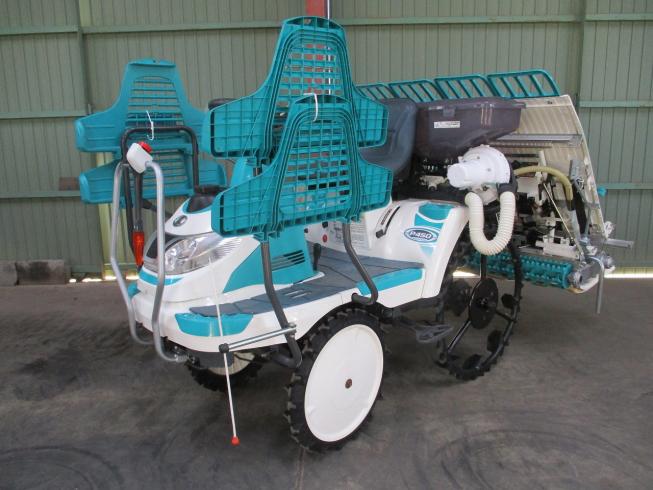 田植機 P450 写真４