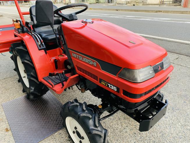 トラクター MT135 写真３