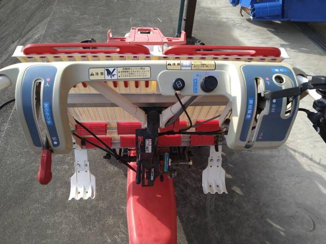 田植機 AP200 写真３