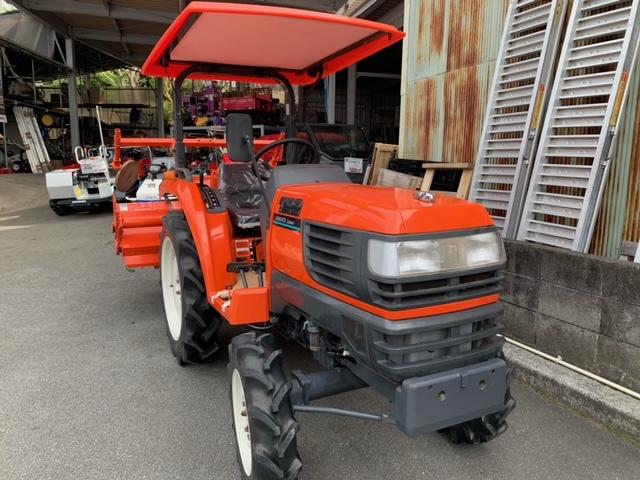 トラクター T22EB 写真２