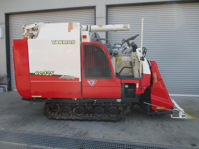 コンバイン GC325 写真３