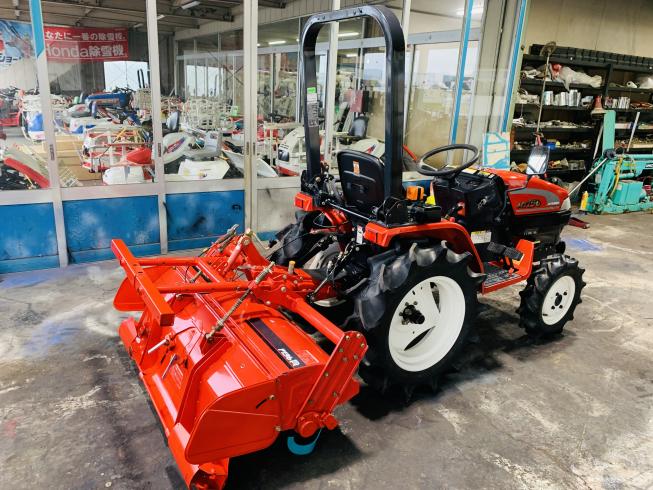 トラクター MT156 写真４