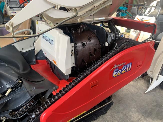 コンバイン Ee211 写真４