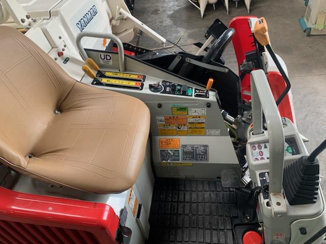 コンバイン Ee211 写真６