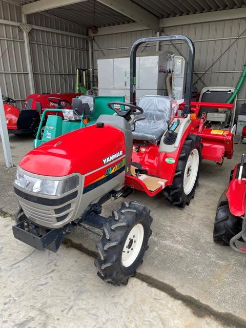 トラクター AF118UVP 写真２