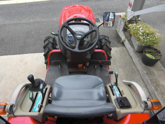 トラクター AF120VPUKS4ME 写真２