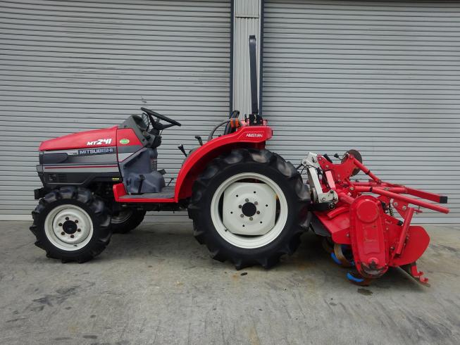 トラクター MT241 写真３