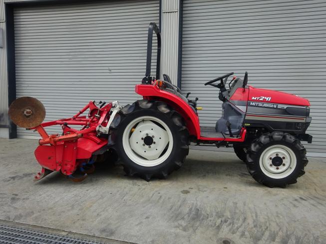 トラクター MT241 写真４