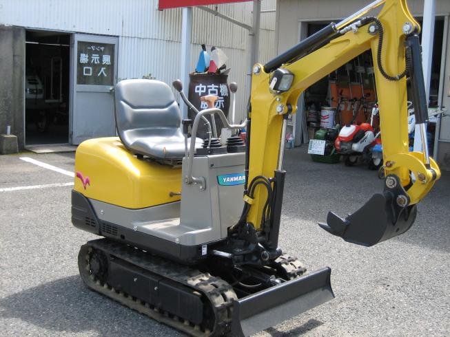 バックホー B05 写真３