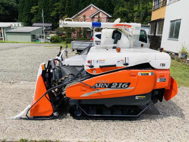 コンバイン ARN216-GLW 写真５