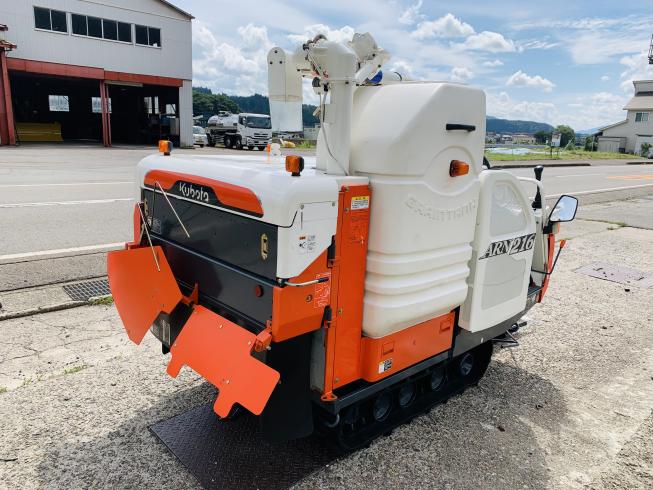 コンバイン ARN216-GLW 写真４