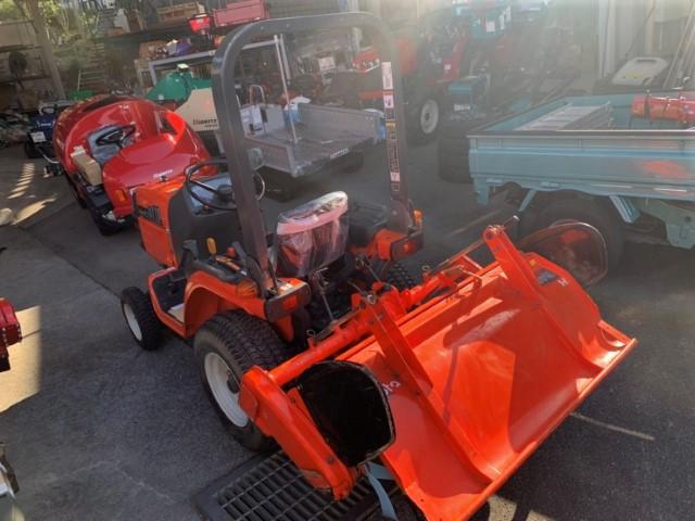 トラクター GB110DA5 写真３