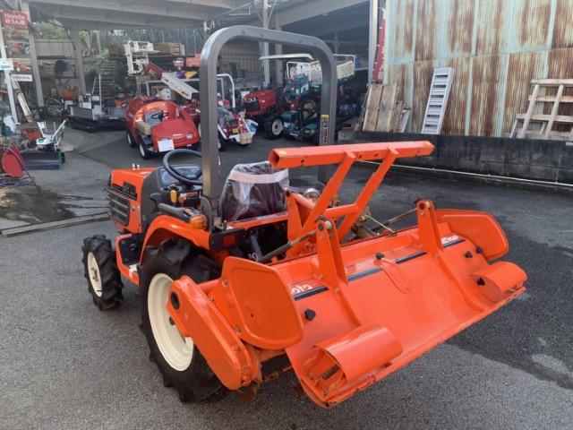 トラクター B72MABSP 写真２