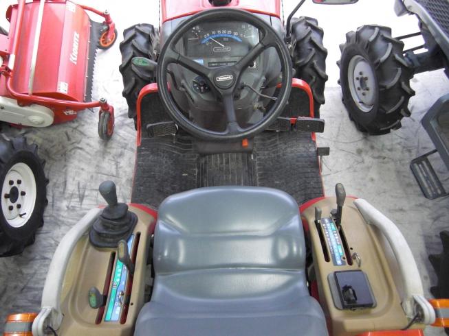 トラクター AF120VPUKS4M 写真２