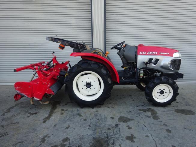 トラクター EG220 写真２