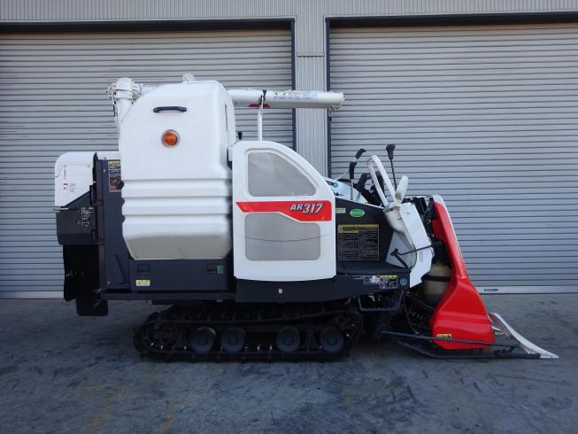 コンバイン AR317 写真３