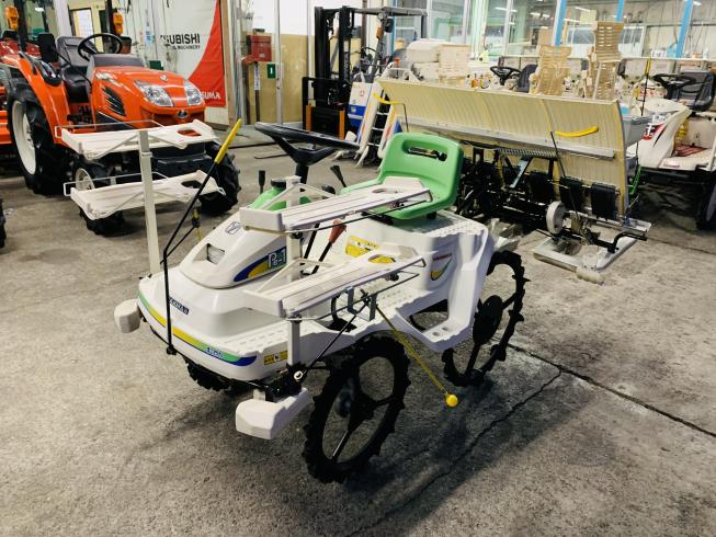 田植機 Pe-1E 写真２