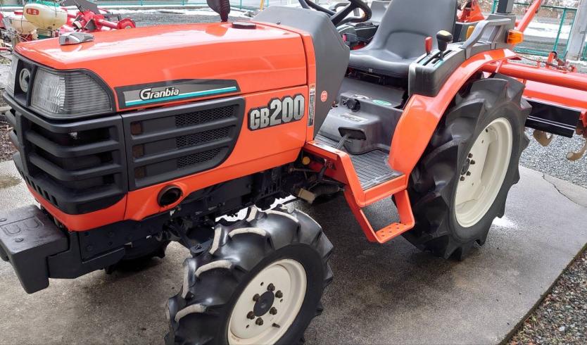 トラクター GB200(F) 写真４