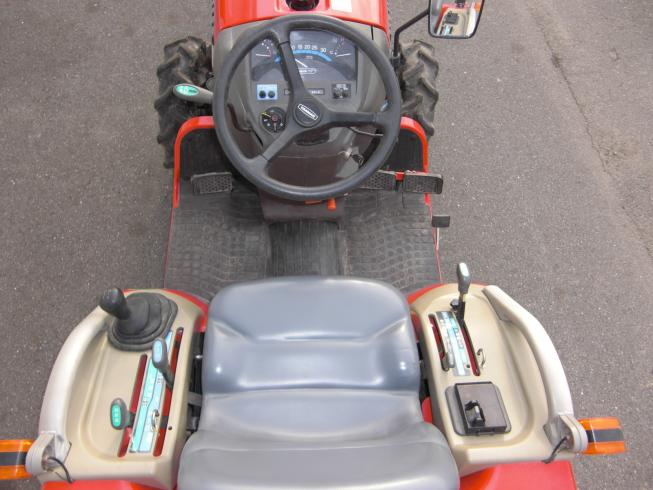 トラクター AF114VPUS3M 写真３