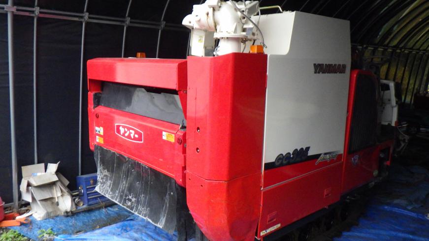 コンバイン GC325 写真２