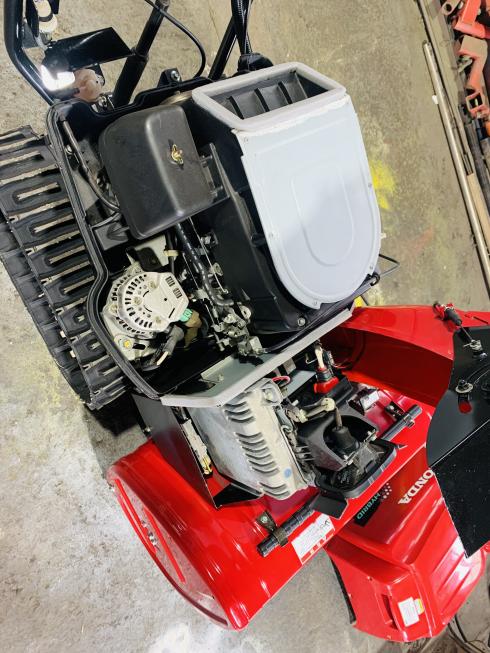 除雪機 HSS1170i 写真９