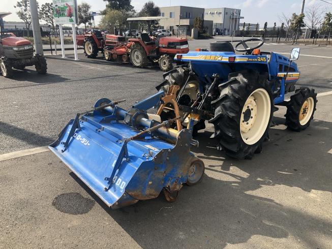 トラクター TU245 写真３