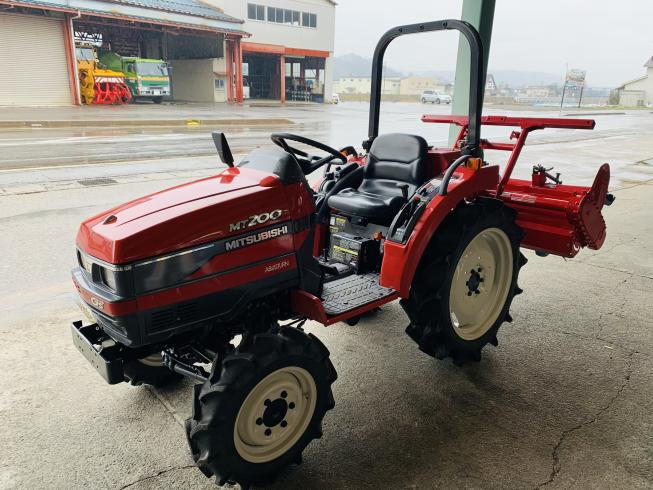 トラクター MT200 写真２
