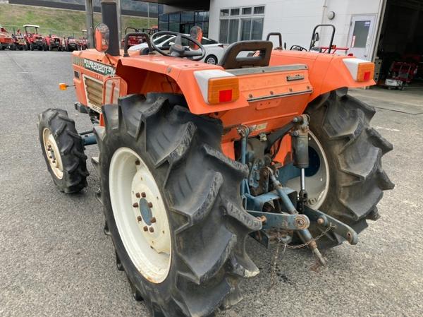 トラクター L4202D 写真５