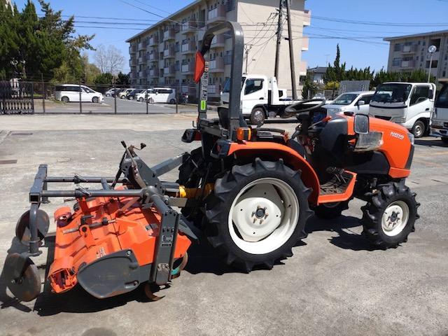 トラクター NB19 写真３
