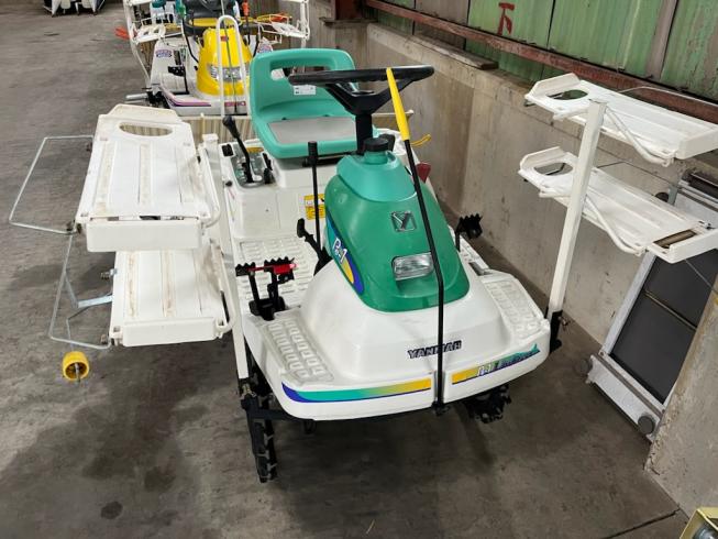 田植機 Pe1 写真２