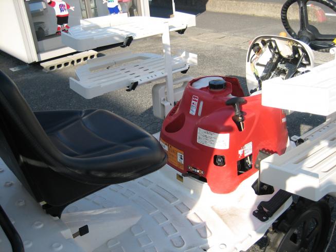 田植機 PeS-1A 写真８