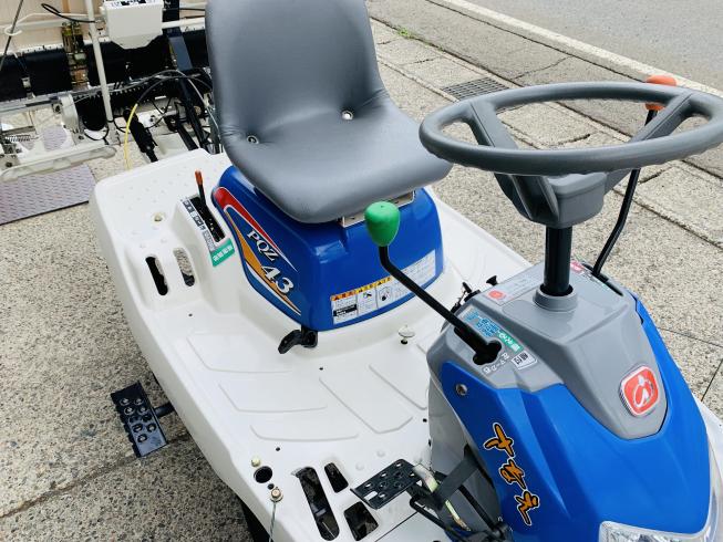 田植機 PQZ43K 写真９