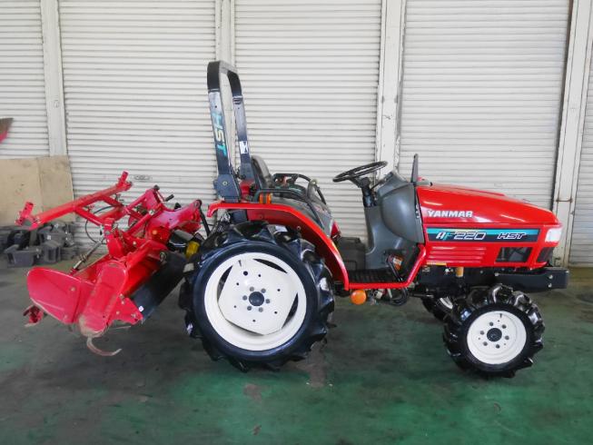 トラクター AF220 HST 写真４