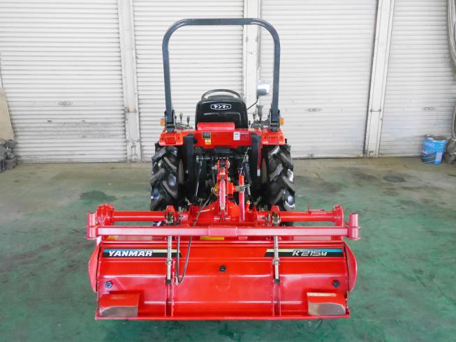 トラクター AF220 HST 写真３