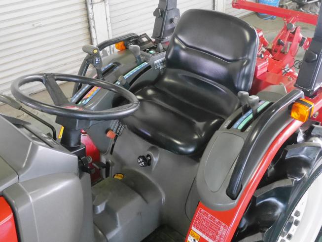 トラクター AF220 HST 写真６