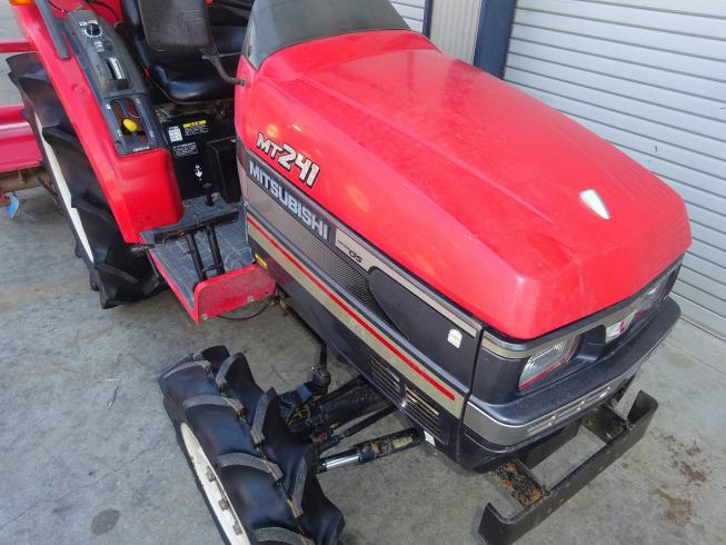 トラクター MT241 写真５